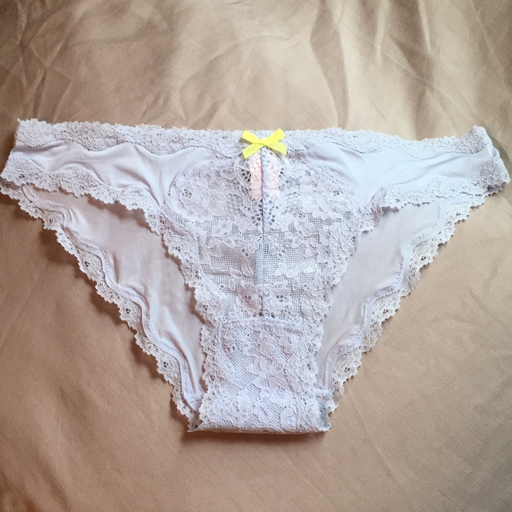 Victoria’s Secret dream angels cheekini panty